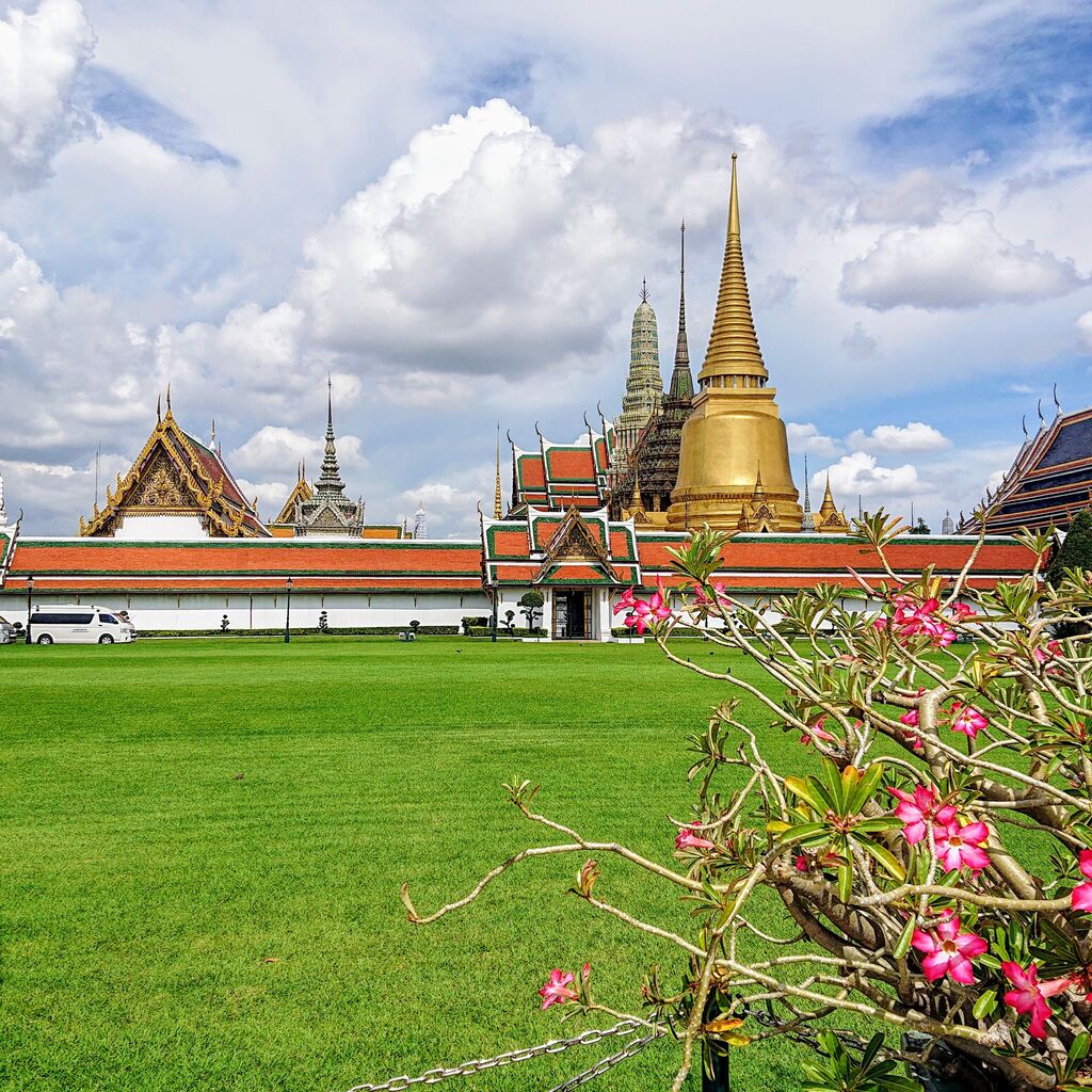 久しぶりに、ワットプラケオに。 : タイで思う。