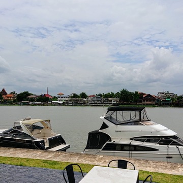 Quayside Cafe and Eatery 2