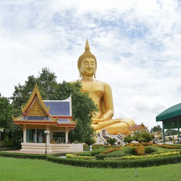 Wat Muang 1