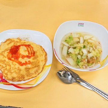 ロータスのフードコート 2