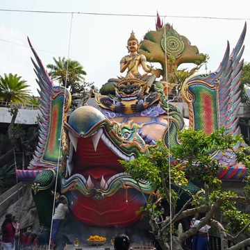 Wat Tham Pha Daen 11
