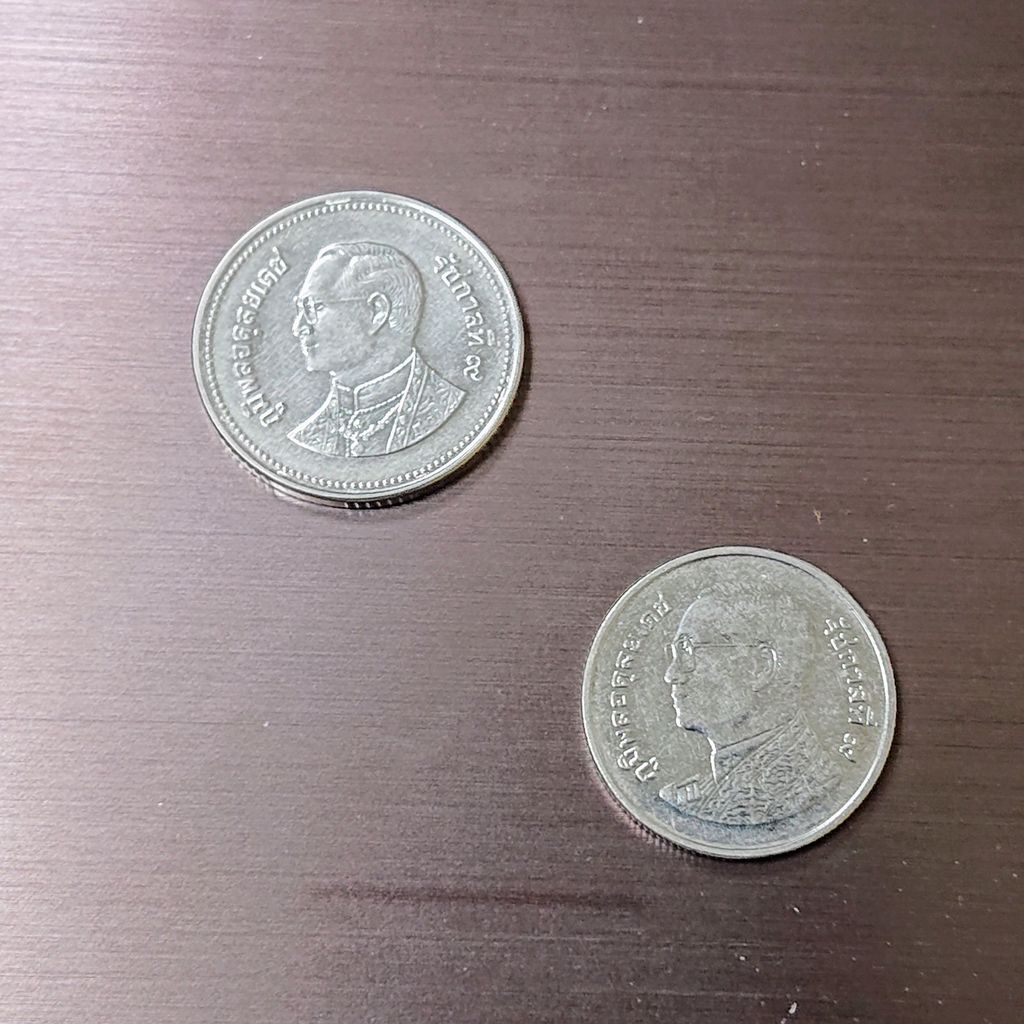 この2バーツ硬貨を発行したのはなぜなんでしょう タイで思う