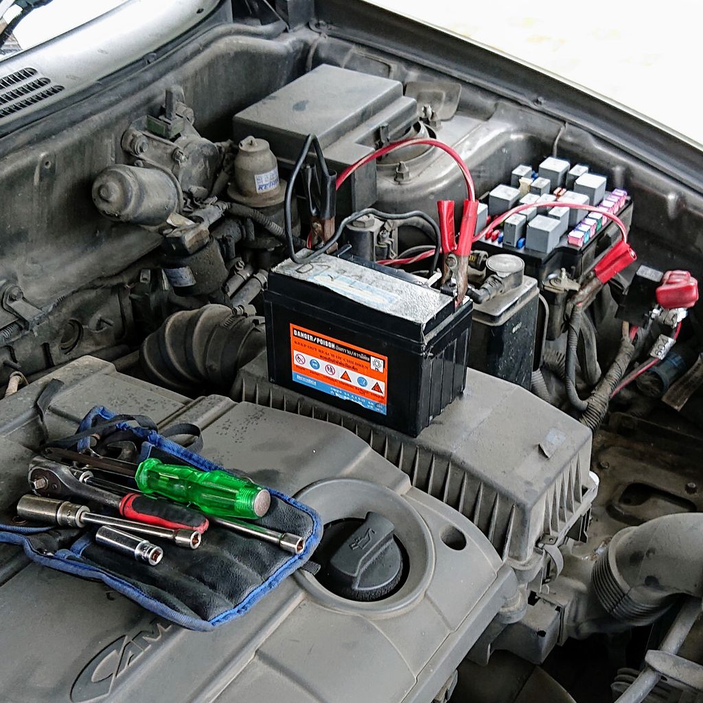 まだ使えるのだけれどデリバリーサービスを利用してプロトンのバッテリーを交換した話 タイで思う