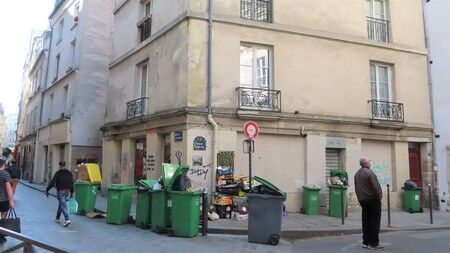 「汚いパリ」の写真続々投稿 市長は火消しに苦心