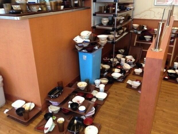 ロシアの松屋で牛丼早食い大会 「こんな美味しい物はない」