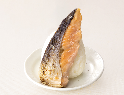 ローソンから具が主役のおにぎり!? 「具おにぎり 炙り焼きサーモン」が発売される