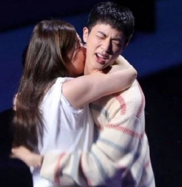 【韓流】BTS・JINに無理やりキスした日本人女性が起訴される