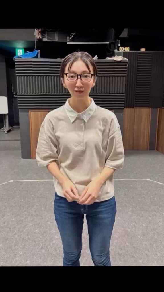 35歳現役アイドルがすっぴん大公開→フルメイク「そうはならんやろ」「超絶かわいい」別人級の大変身に反響