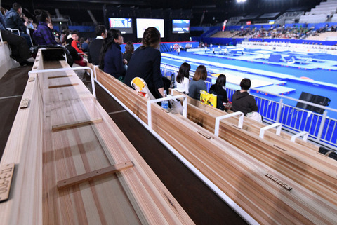 205億円かけた五輪会場のイス。観客｢ケツがいてぇよ｣ 責任者「木のぬくもりを感じろ」