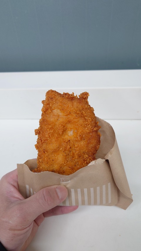 ローソンに「アレ」の巨大版が売ってた！