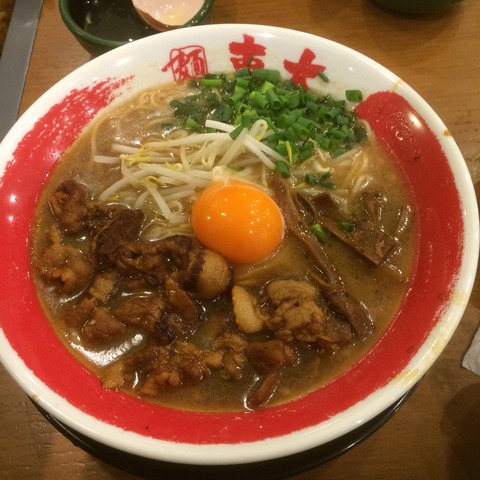 香川県「うどん!」 愛知県「みかん!」 高知県「カツオ!」 徳島「……」←マジで何もないよな