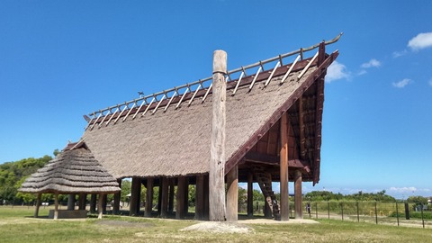 弥生人「700年前に伐られた木材で建物建てるか」意味不明だと話題に