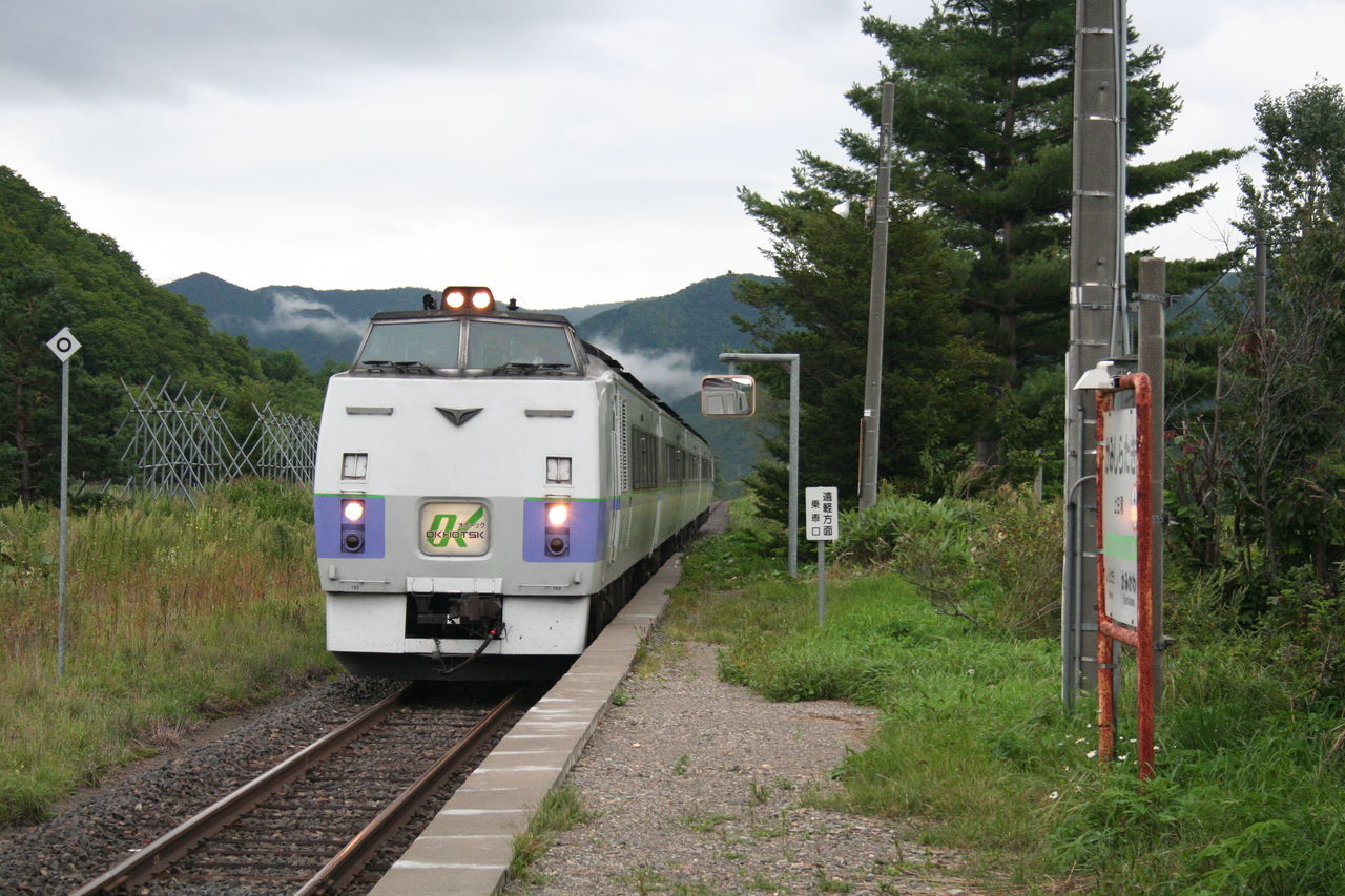 煮詰記録
      上白滝駅、2008年盛夏
    コメントトラックバック