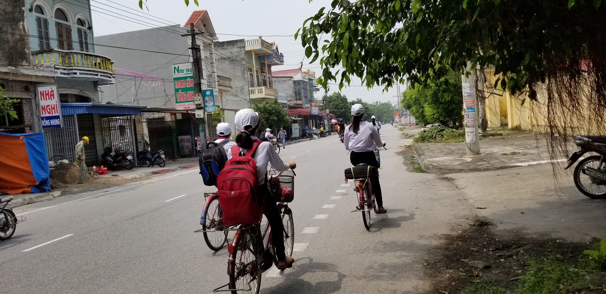 18年8月お盆休み ハノイ ドーソン クァットラム 10 クァットラムへの行き方 ナムディン風俗 ベトナムのショッピングモール フェリーに車 出稼ぎベトナム人 ベトナムの中学生 フェティシズム Fetishism By Japanese Tomcat Amour Sucre