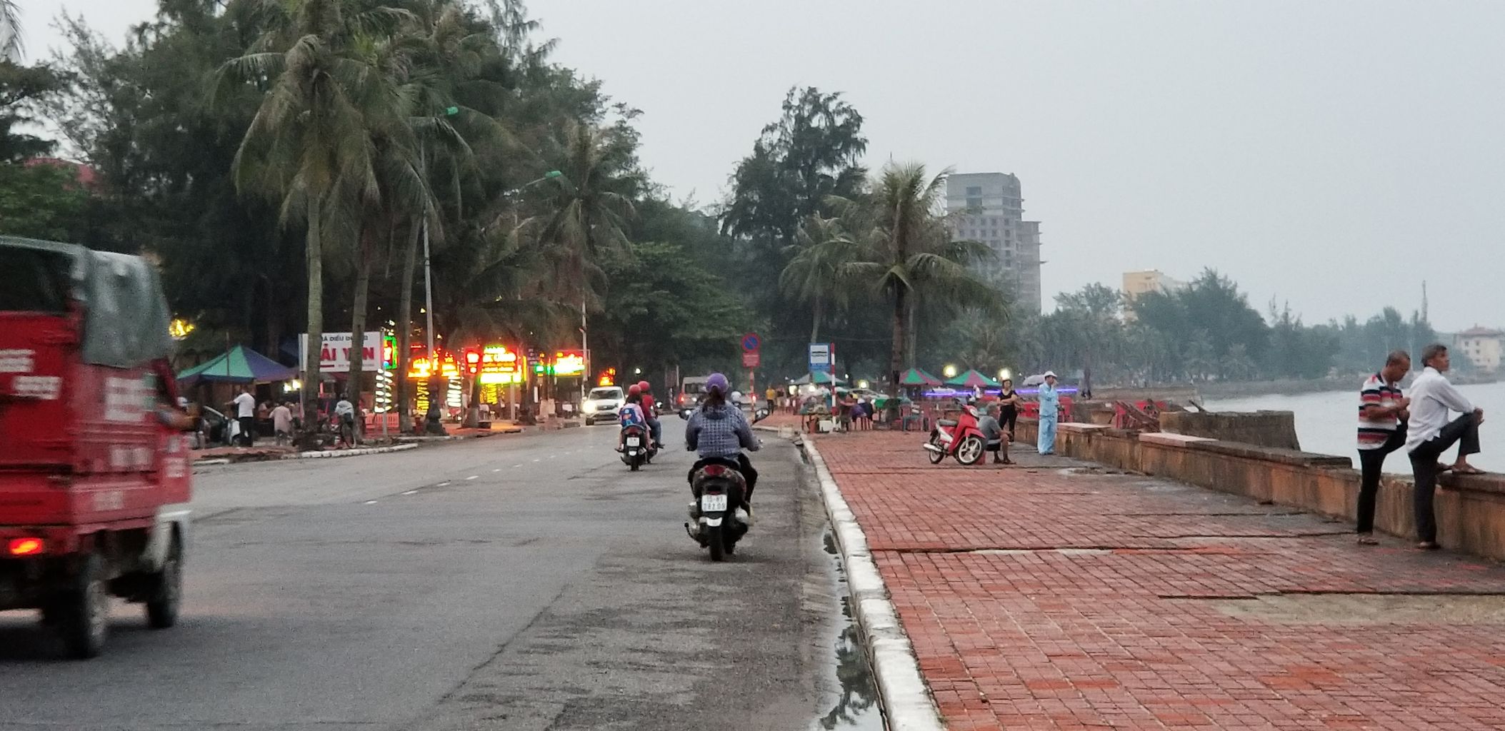 18年8月お盆休み ハノイ ドーソン クァットラム ６ オマエは未だおま こを知らない タイもベトナムもブンブン ドーソン置屋 噛み付かれる 凶暴越南娘 サービス最悪 フェティシズム Fetishism By Japanese Tomcat Amour Sucre