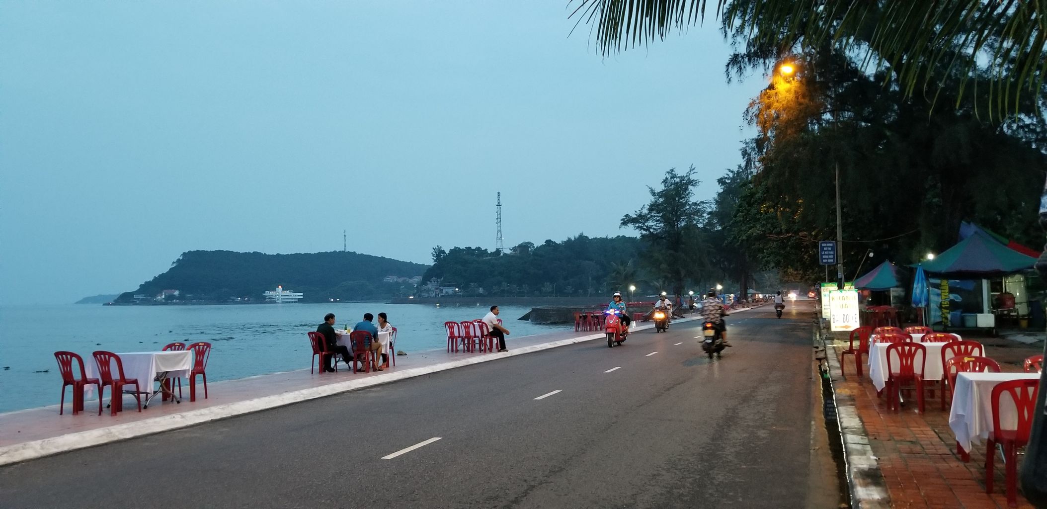 18年8月お盆休み ハノイ ドーソン クァットラム ６ オマエは未だおま こを知らない タイもベトナムもブンブン ドーソン置屋 噛み付かれる 凶暴越南娘 サービス最悪 フェティシズム Fetishism By Japanese Tomcat Amour Sucre