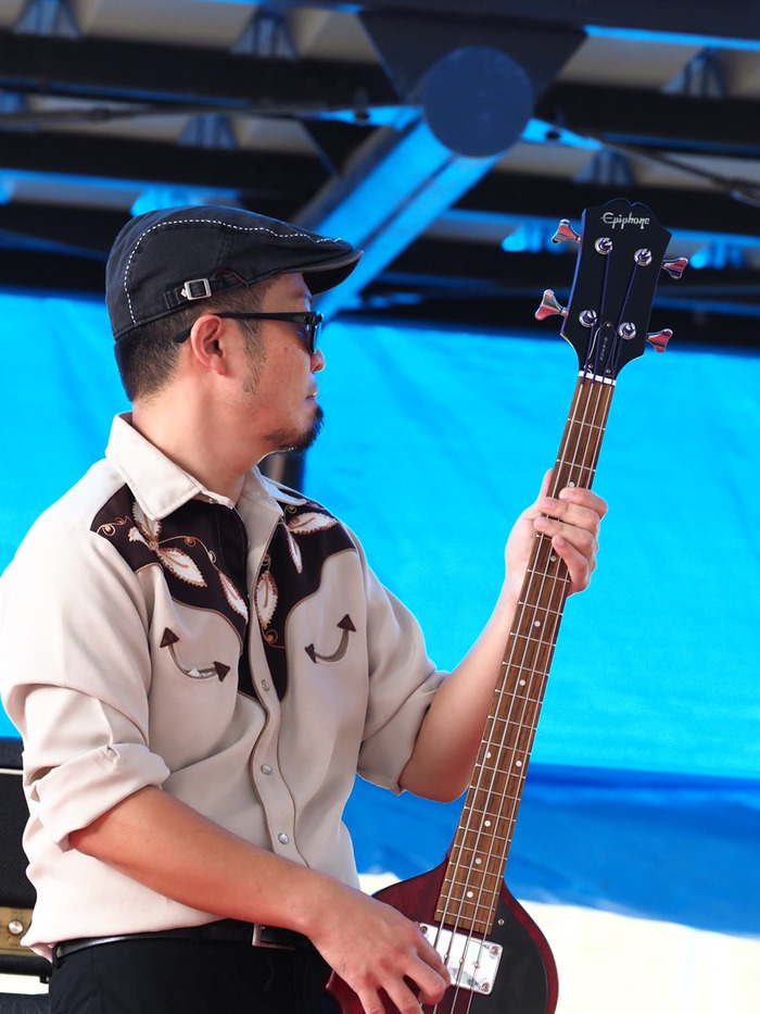 CBBC9C2C-E5C7-43AD-B2E7-F13B1F0FA0F8