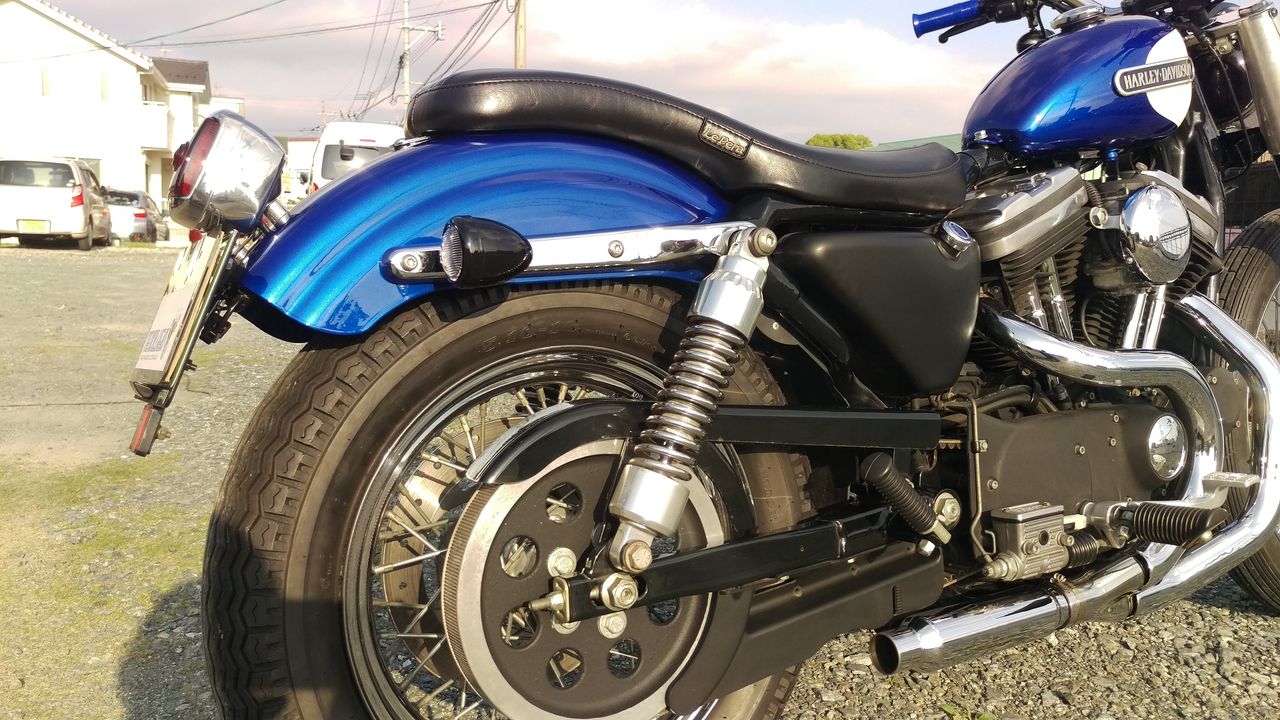 HARLEY-DAVIDSON スポーツスタータンクフラットフェンダー付き