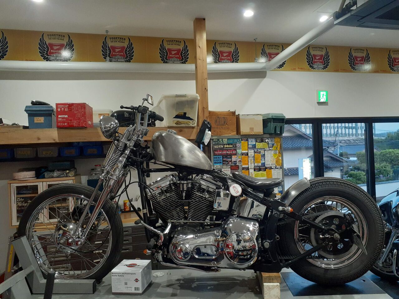 HARLEY DAVIDSON タンク ホワイト ナローチョッパーカスタム