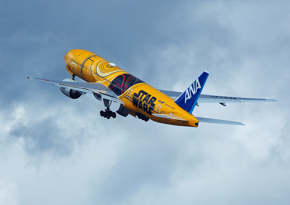 ANA B777 C-3PO ANA JET ”JA743A” : THE ALIENS NEST ANA B777 C-3PO ANA JET ”JA743A” : THE ALIENS NEST