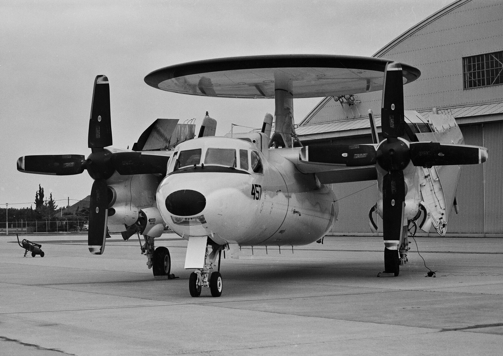 航空自衛隊 早期警戒機 E-2C ”ホークアイ” : THE ALIENS NEST 航空自衛隊 早期警戒機 E-2C ”ホークアイ” : THE ALIENS NEST