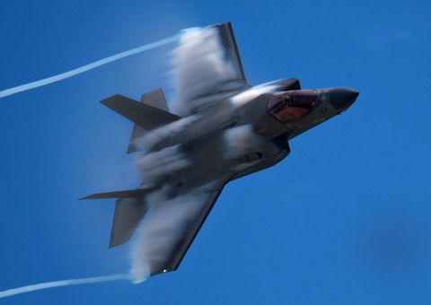タミヤ　1/48 F-35B VMFA242 バッツ　岩国2042 スペマ Lockheed F-35B 169623, VMFA 242 