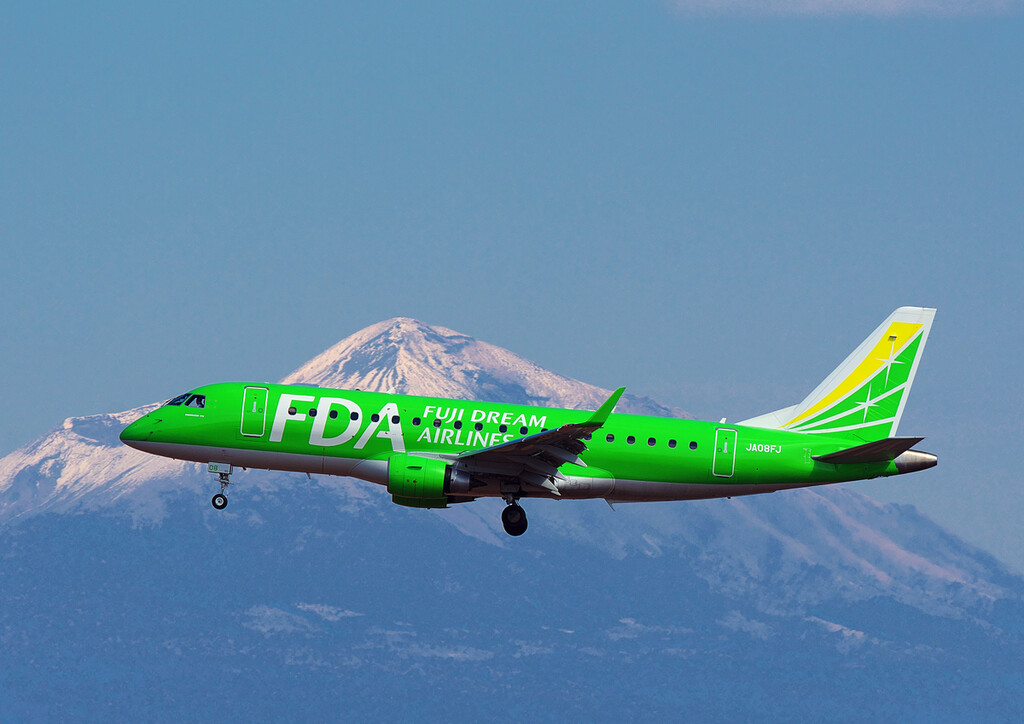 フジドリーム ERJ-175 ”JA08FJ” : THE ALIENS NEST