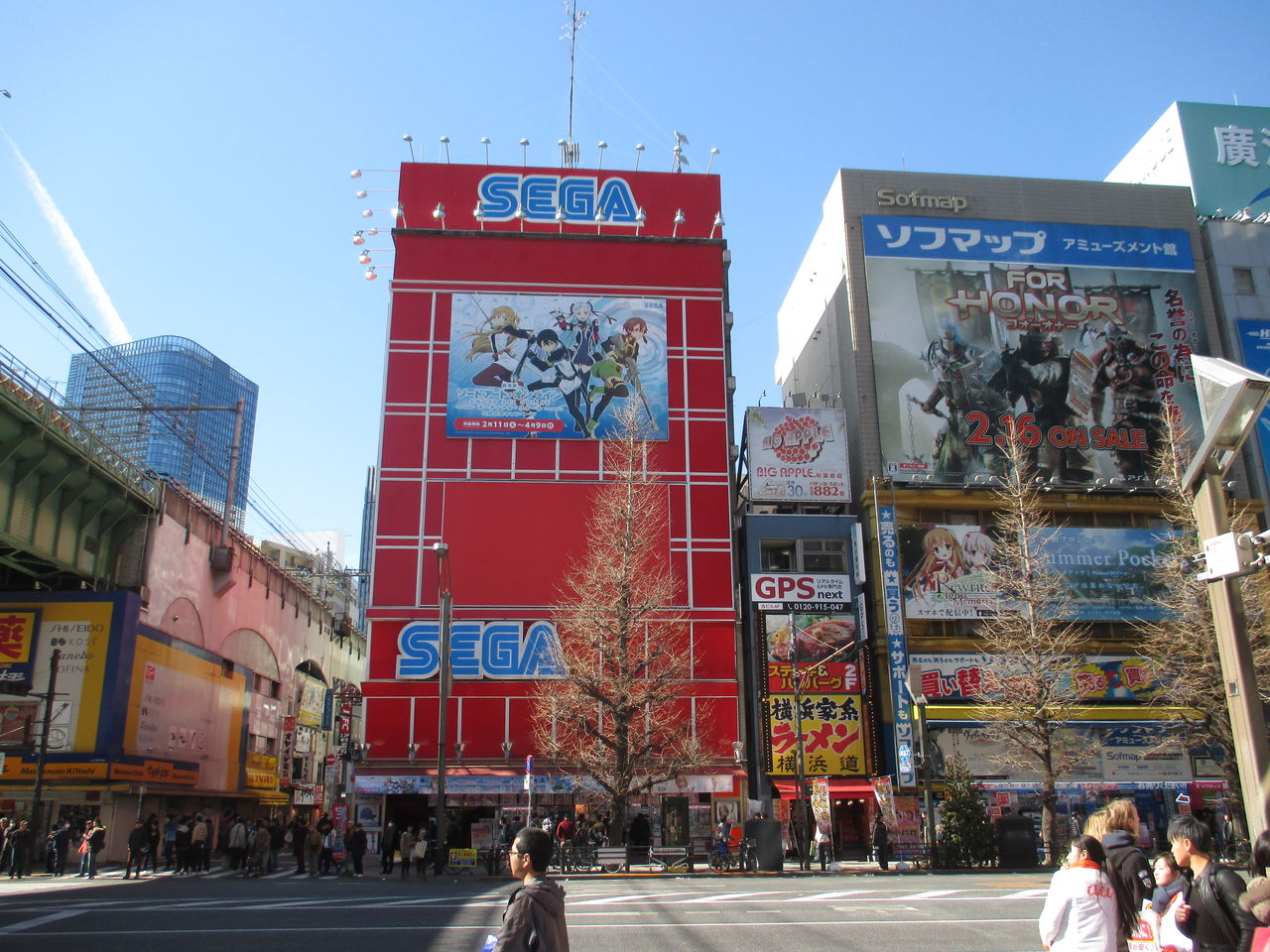 秋葉原駅周辺散策 ひとりぼっちのかかし