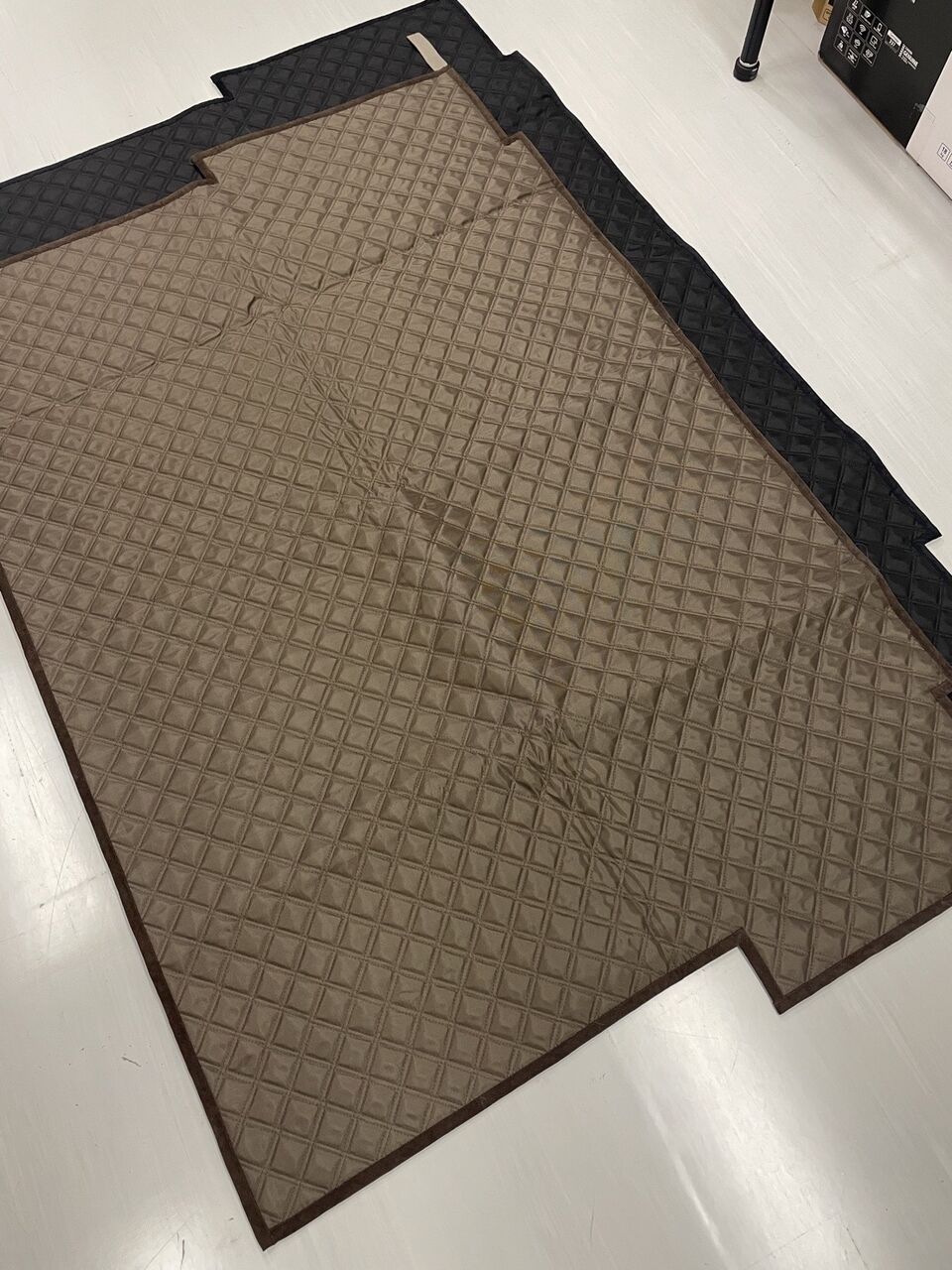 H&G FACTORY キャンピングカーナッツクレア用仕切りカーテン