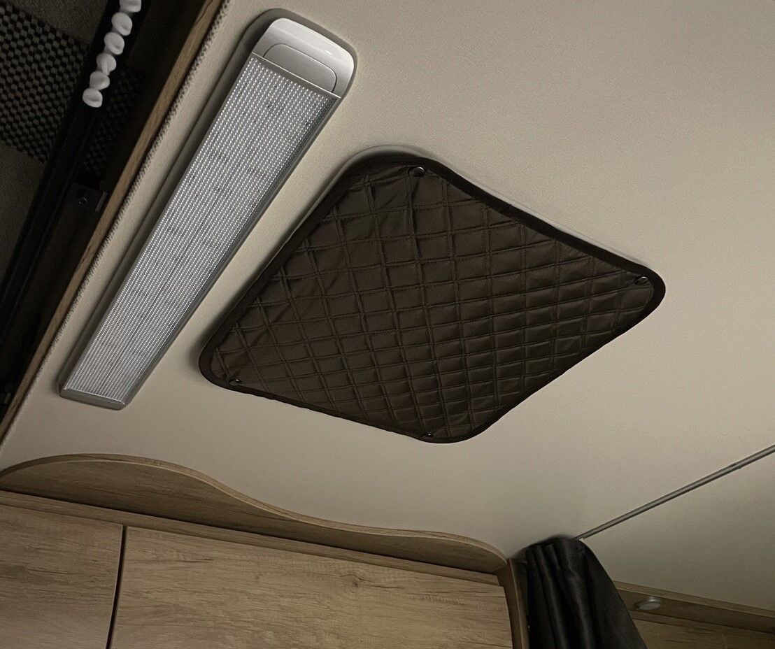 H&G FACTORY キャンピングカーナッツクレア用仕切りカーテン H&G FACTORY キャンピングカーナッツクレア用仕切りカーテン