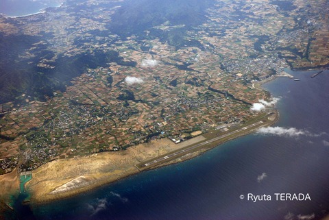 徳之島空港上空2010年3月14日