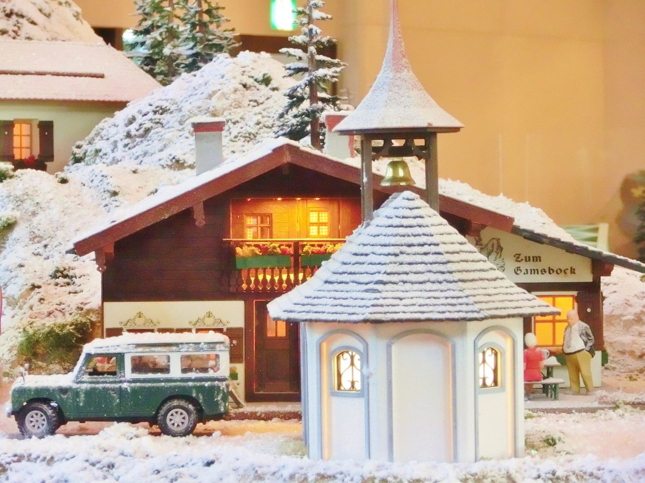 新品同様】冬の風景 雪化粧 ミニチュア ジオラマ 模型