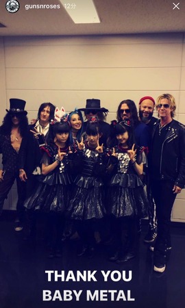ガンズとbabymetalのズッ友写真 あのアクセルさんがまじか Babymetal Times