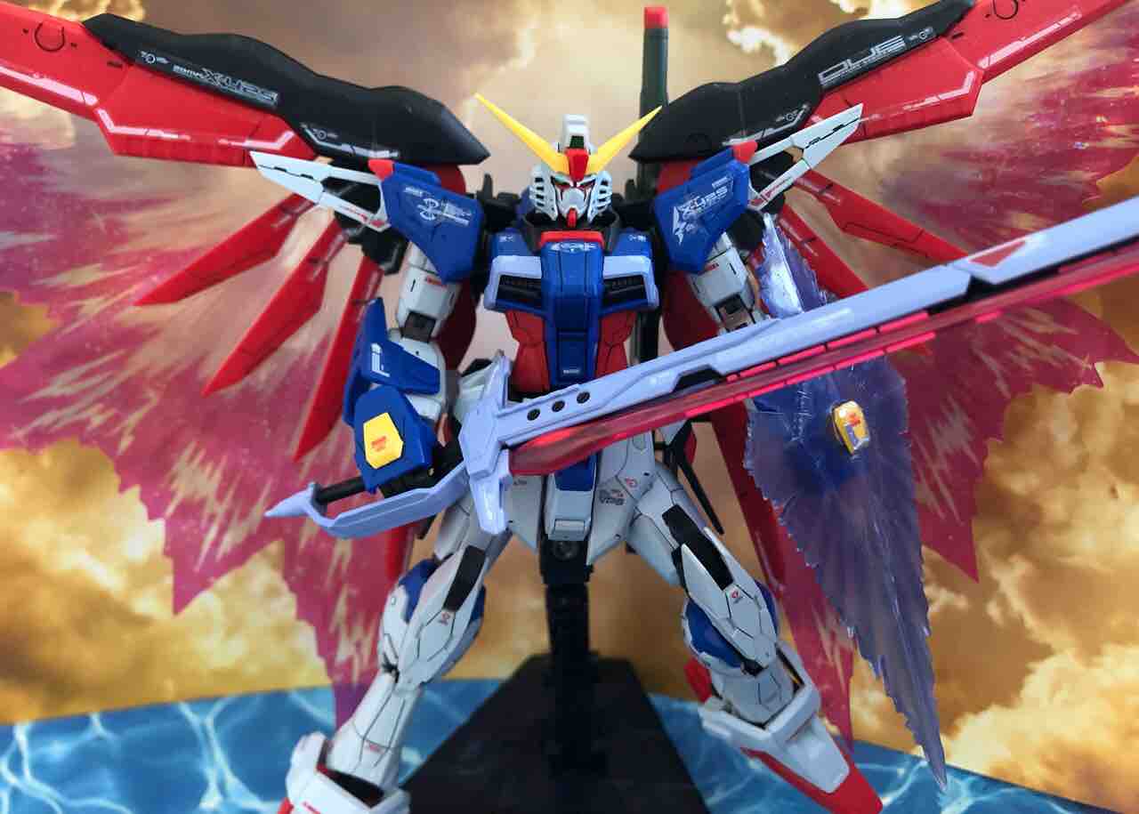 【組立済】RG ストライクフリーダム + デスティニー + 天空の翼 RG ストライクフリーダムガンダム［チタニウムフィニッシュ+天空