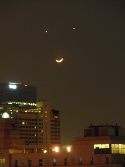 夜空のにっこり 金星と木星と月 ばんこくかぞく 雨のち晴れのち たのしいくらし