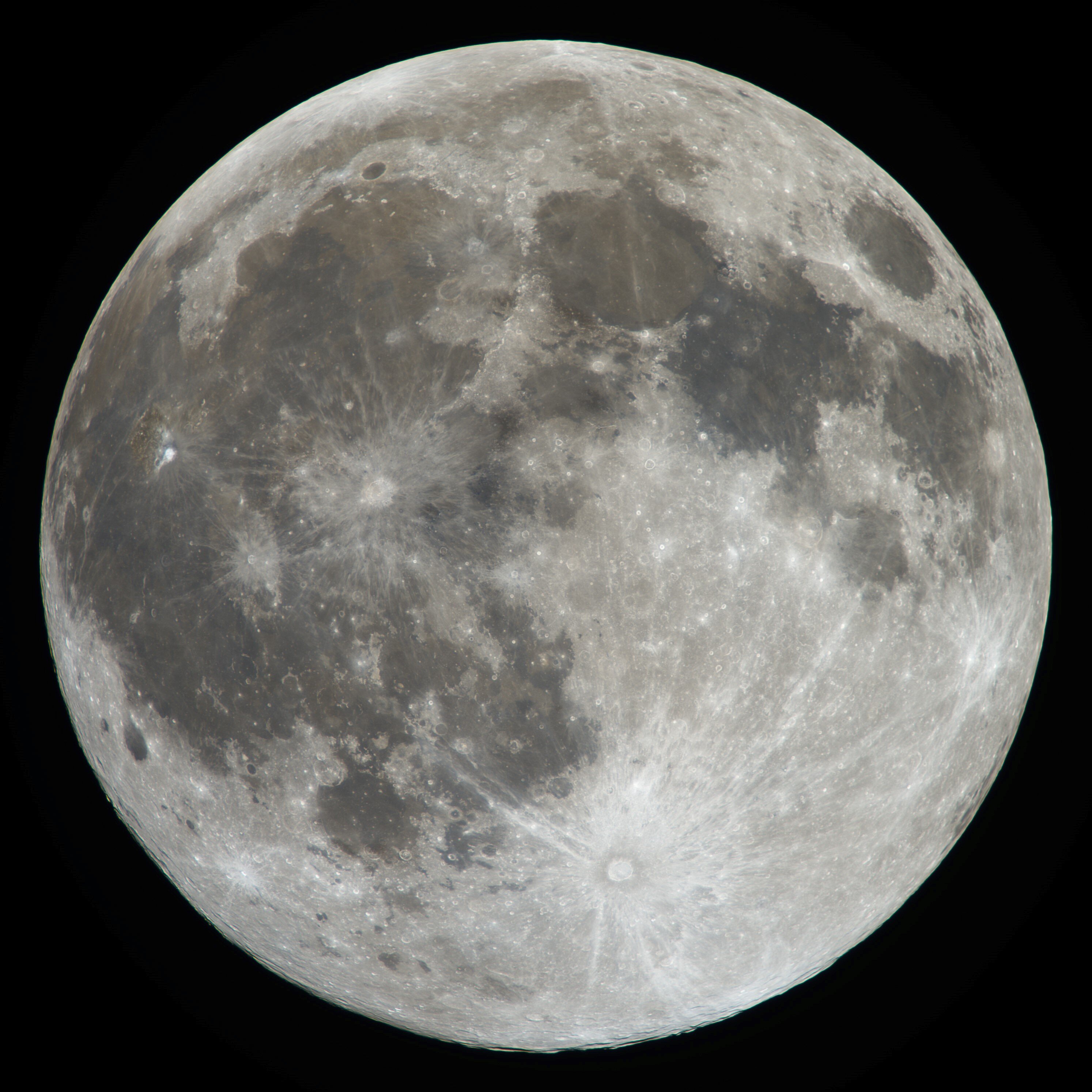 月齢 15 3 満月 ピンクムーン 22年04月16日夜 星は空の彼方 月よりも遠く