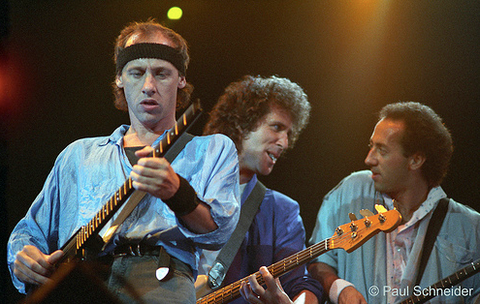 dire-straits-money-for-nothing