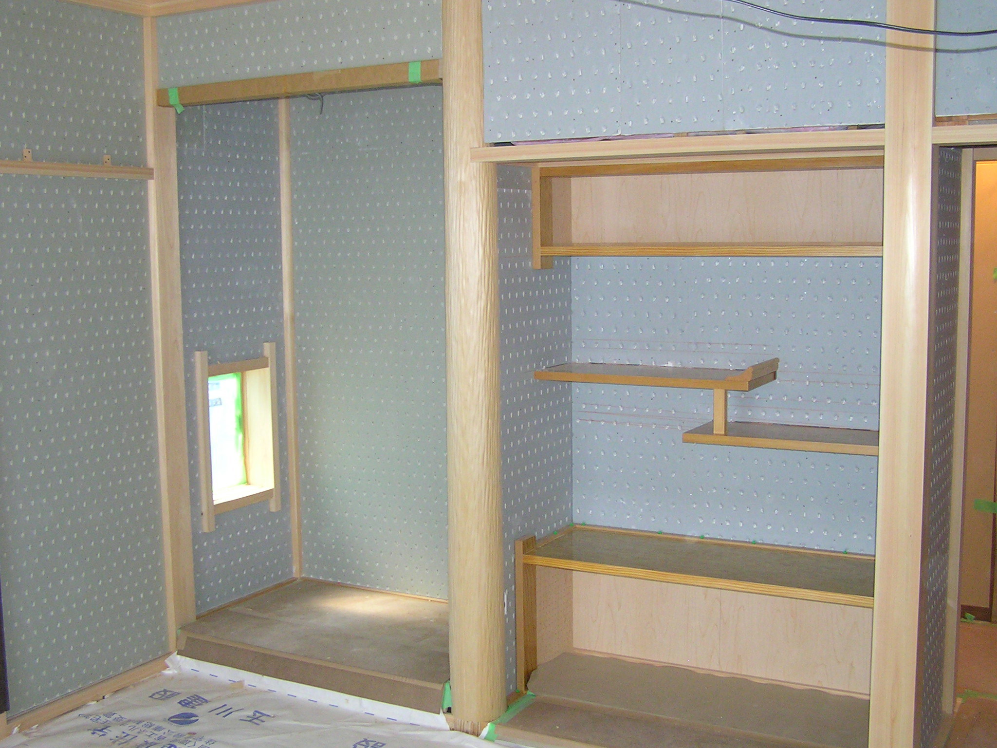 和室の工事 6 違い棚 家をすでに建ててしまった人は 読まないでくださいハウス 和室の工事 6 違い棚 家をすでに建ててしまった人は 読まないでくださいハウス