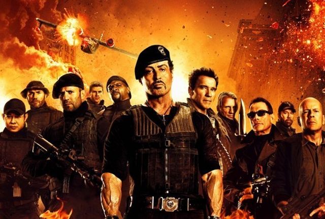 映画 エクスペンダブルズ2 のポスターが 完全にどうかしている と話題に ひたすら映画を観まくる日記アルティメット エディション 映画 エクスペンダブルズ2 のポスターが 完全にどうかしている と話題に ひたすら映画を観まくる日記アルティメット エディション