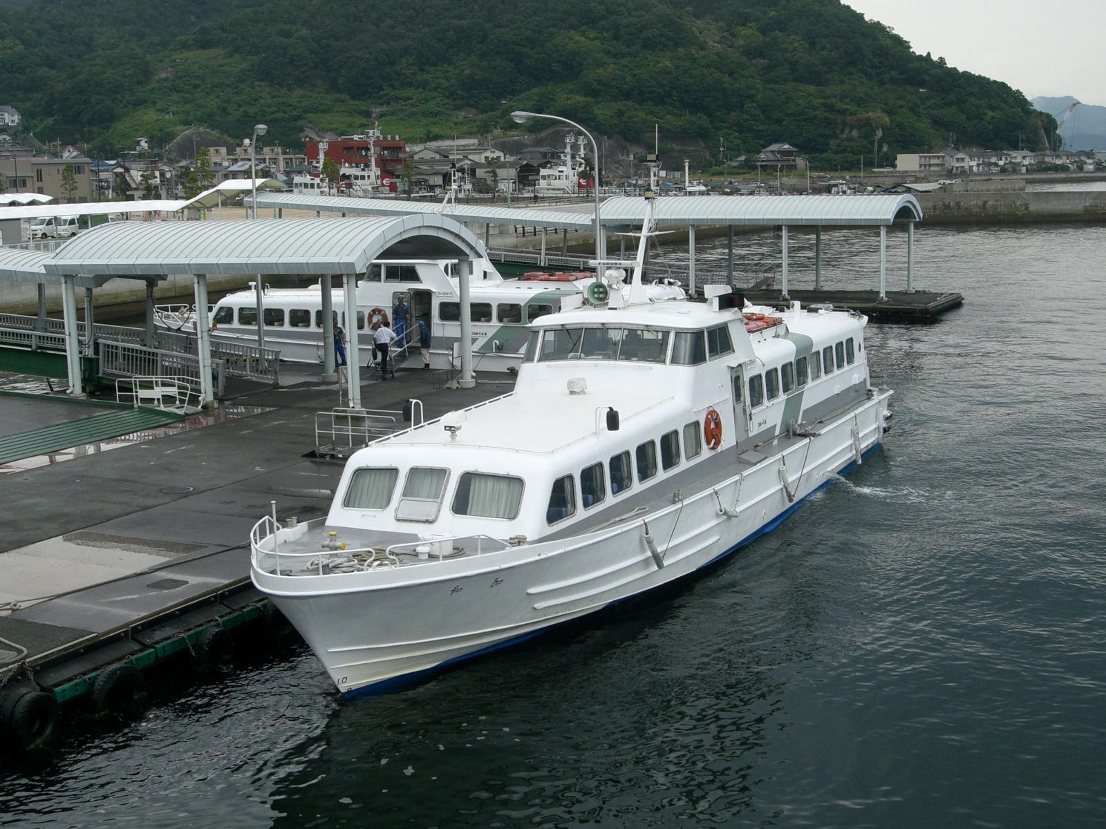 ファーストビーチ 1 江田島小用 呉航路 4 タ