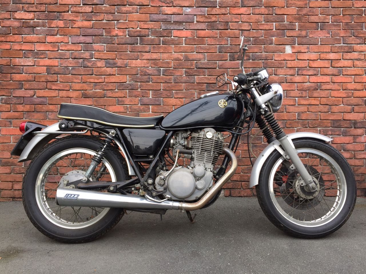 YAMAHA SR500初期型＆最終型 : ヨーロピアンシングル＆ツイン『TICKLE』