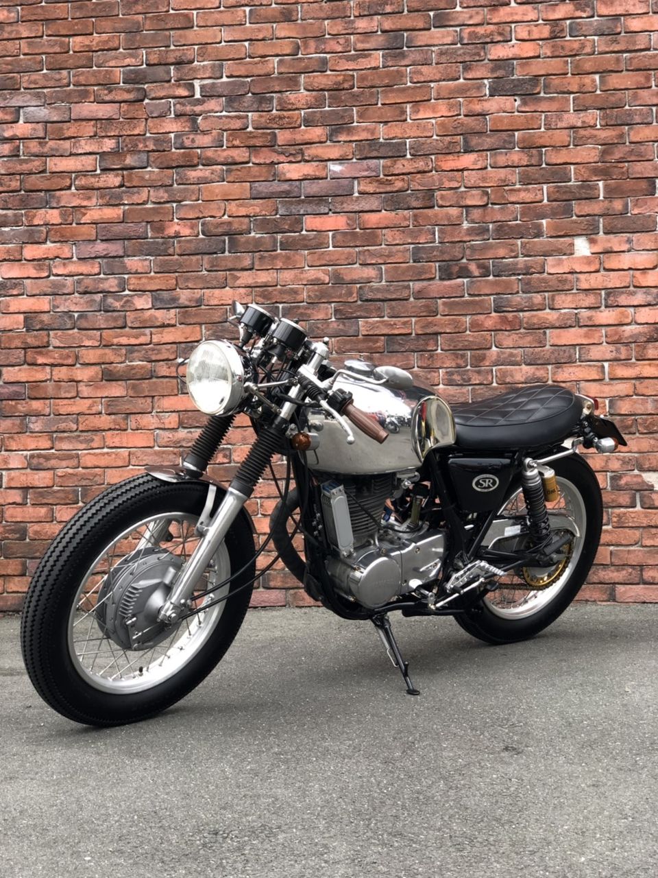 Sr400カフェレーサーカスタム ヨーロピアンシングル ツイン Tickle