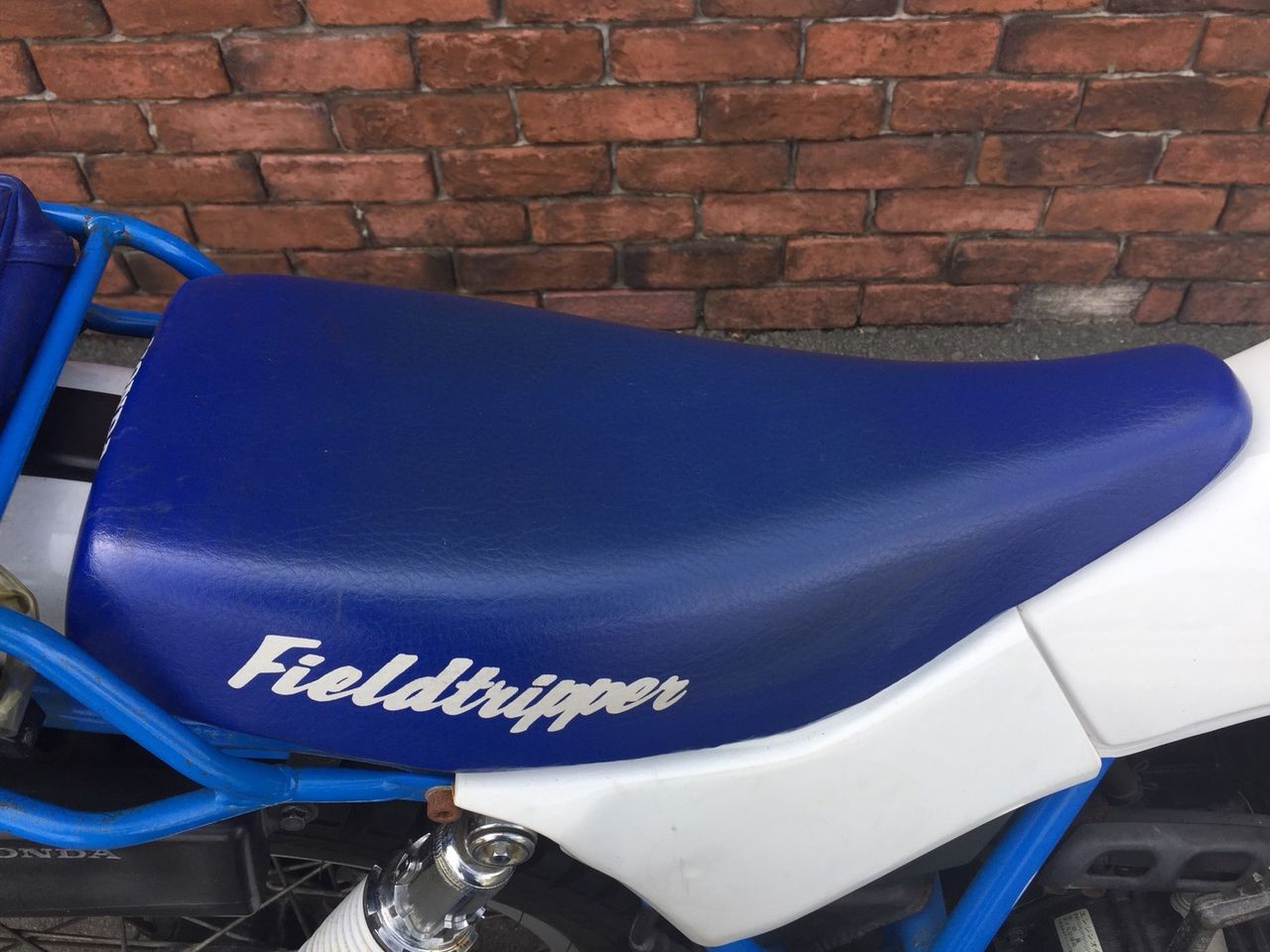 HONDA TL125 フィールドトリッパー 青 シート HONDA TL125フィールドトリッパー青 シート