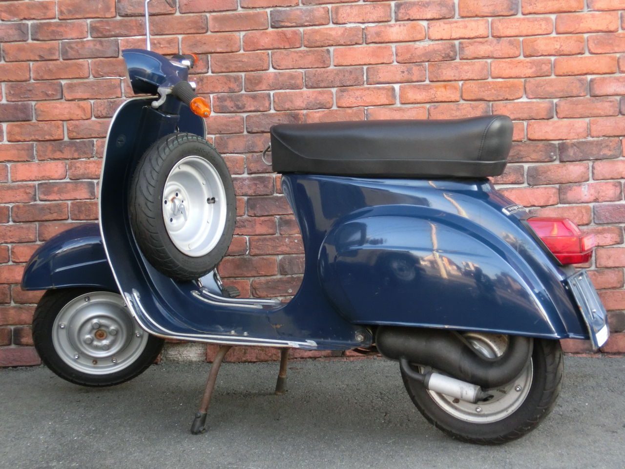 PIAGIO VESPA 50S : ヨーロピアンシングル&ツイン『TICKLE』 PIAGIO VESPA 50S : ヨーロピアンシングル&ツイン『TICKLE』