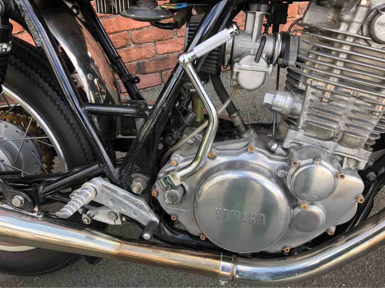 YAMAHA SR400カフェレーサーカスタム車両情報 : ヨーロピアンシングル ...