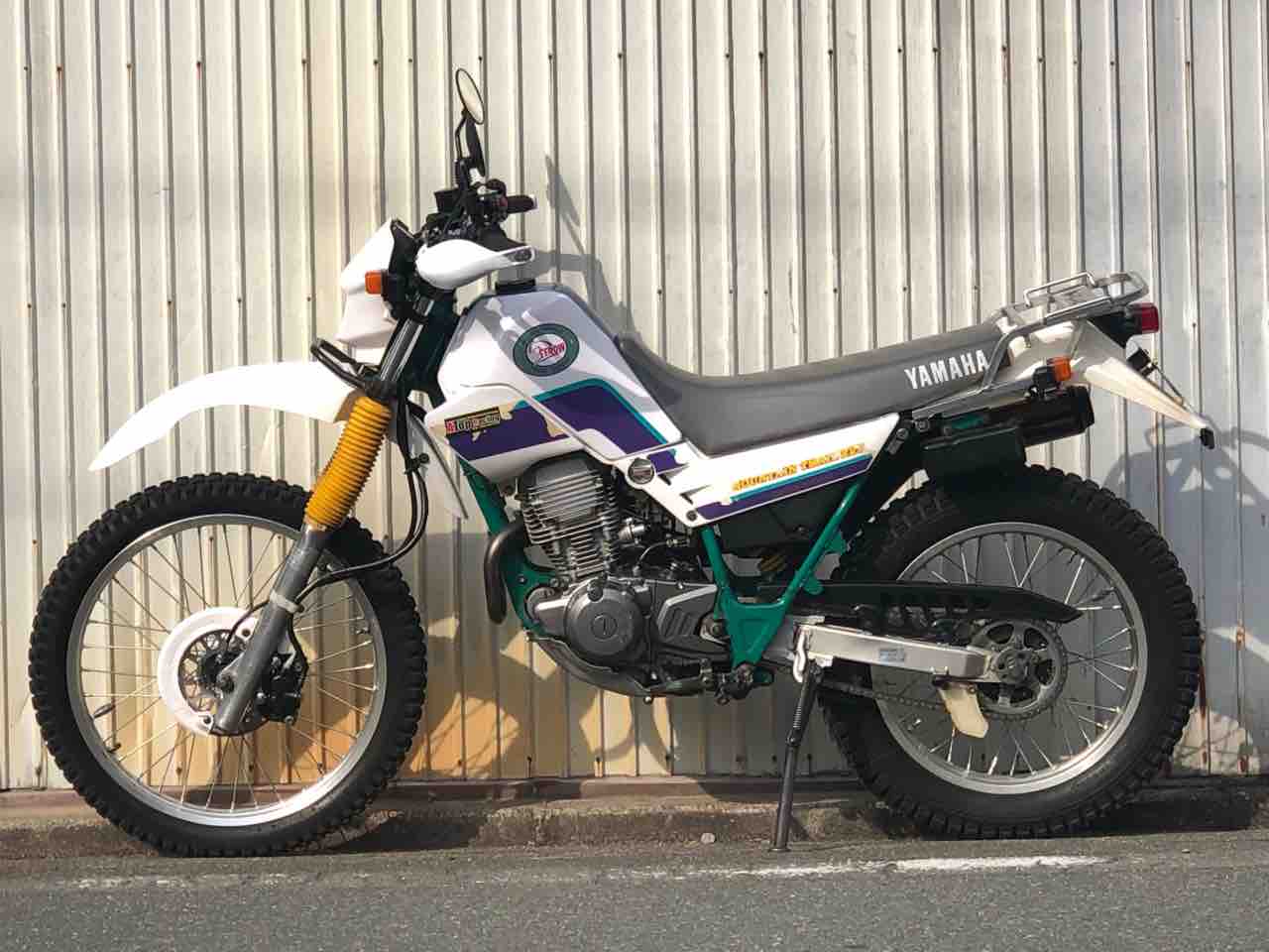 YAMAHA SERROW225車両情報 : ヨーロピアンシングル＆ツイン