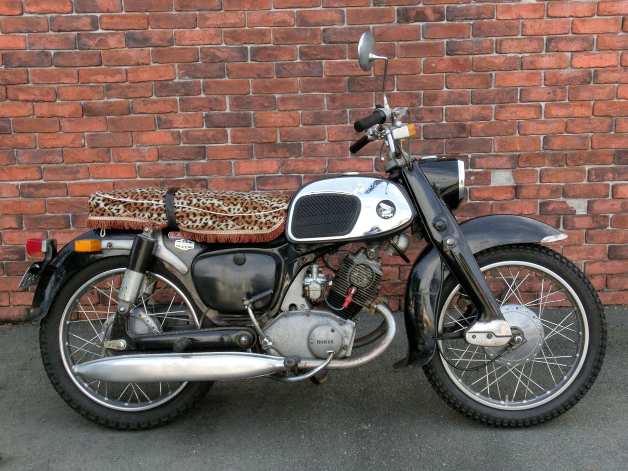 ホンダC72、3タイプ有るんですよー、、。 | redtylerのブログ