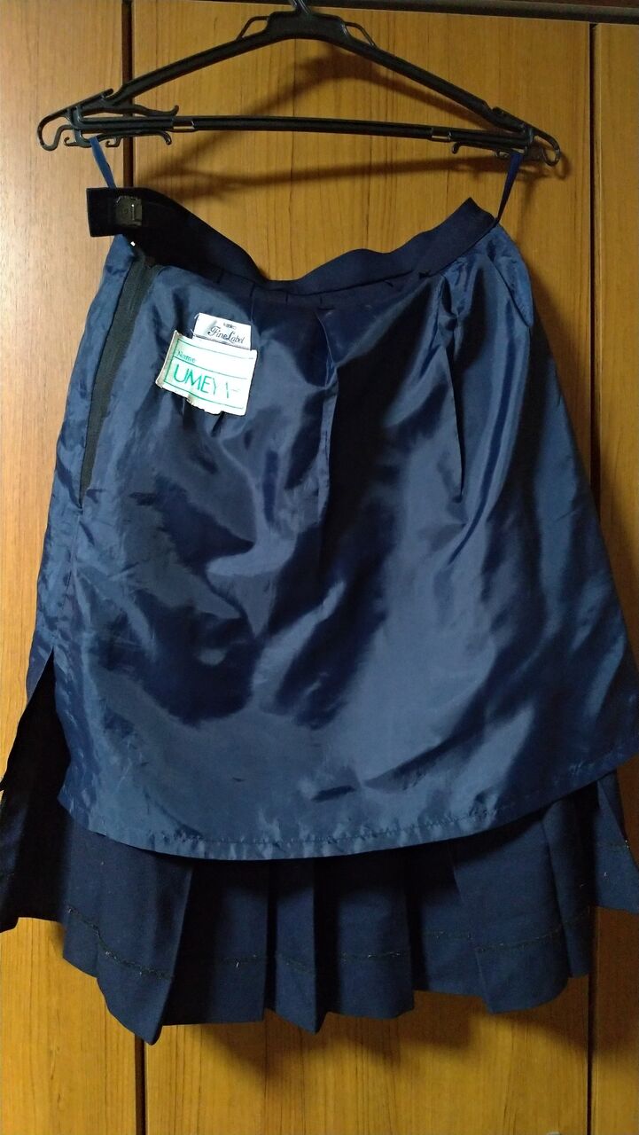 制服の裏地　エロ 