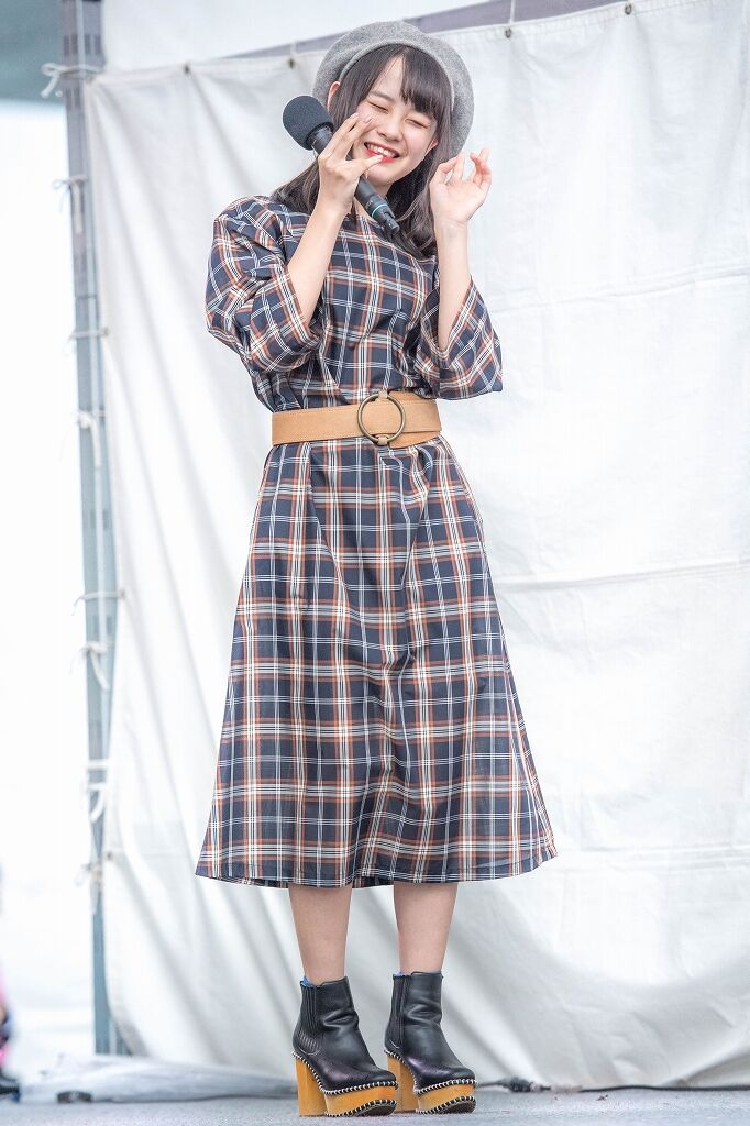 横山結衣フォトグラフィー 私服のよこちゃん ステージで熱唱 後半はファッション解説 Akb48チーム8ガゾー 撮影大作戦