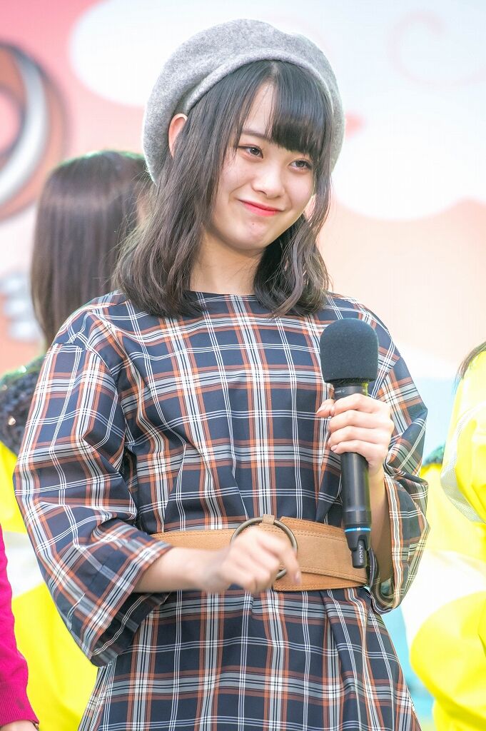 横山結衣フォトグラフィー 私服のよこちゃん ステージで熱唱 後半はファッション解説 Akb48チーム8ガゾー 撮影大作戦